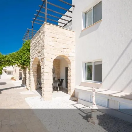 Inviting 2-bed In * פאהיה